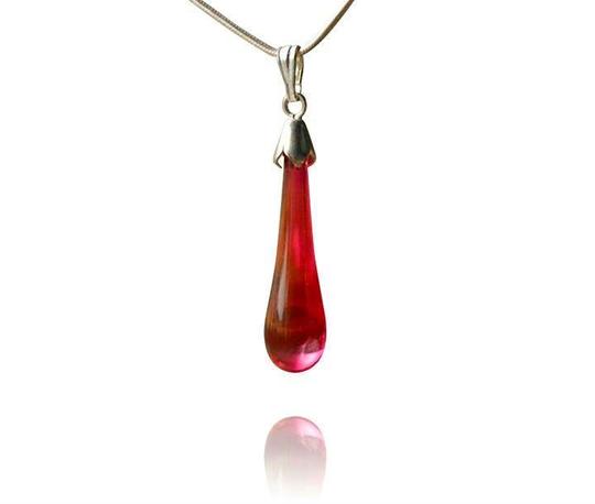 Ruby red glass drop pendant necklace